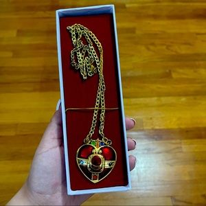 BEAUTIFUL Sailor Moon Cosmic Heart Necklace ❤️